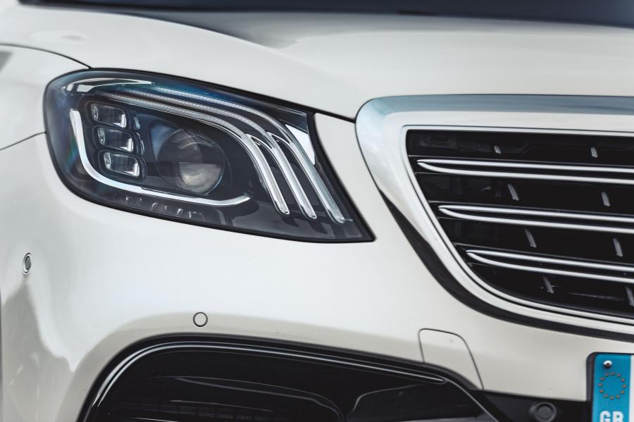 Детали экстерьера Mercedes-AMG S63 4Matic+ Lang (V222) 2017 года  (UK) (фото 16 из 40)
